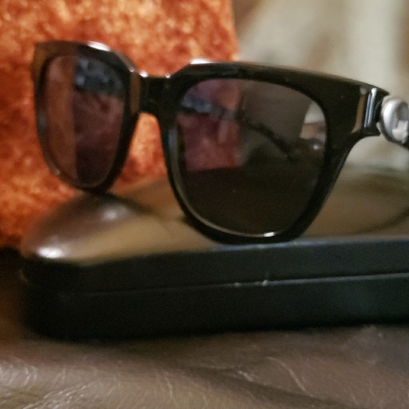 Coach Sun Glasses - Picture 1 of 5